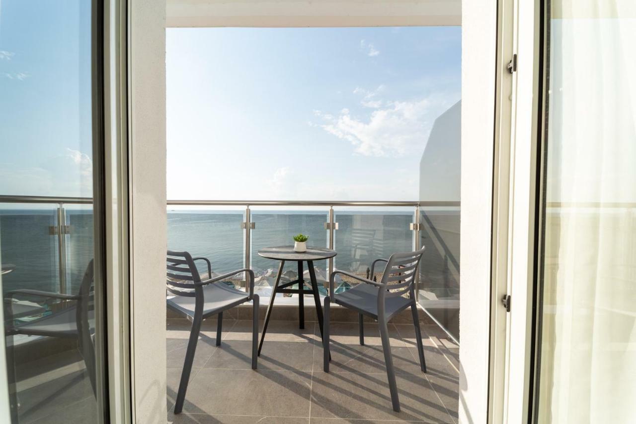 Apartament Atlantis "Pleasure By The Sea" Peraía Zewnętrze zdjęcie